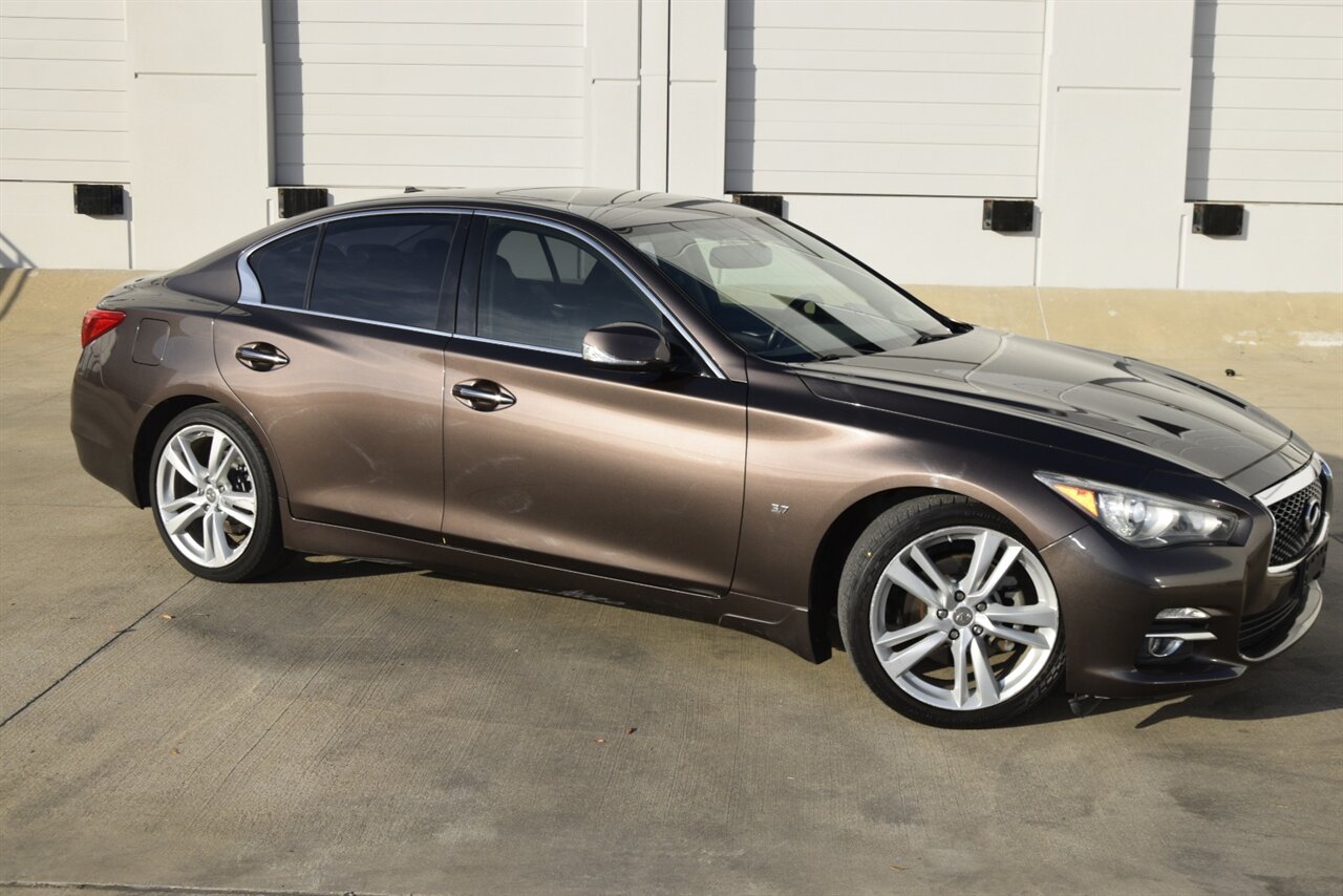 2015 INFINITI Q50 Premium photo 23