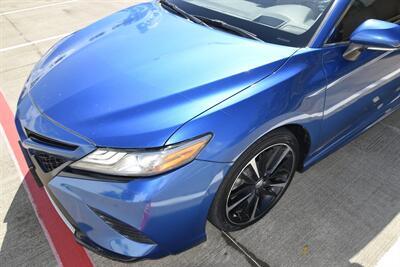 2018 Toyota Camry XSE V6 NAV PANO ROOF BK/CAM HWY MILES NICE   - Photo 11 - Stafford, TX 77477