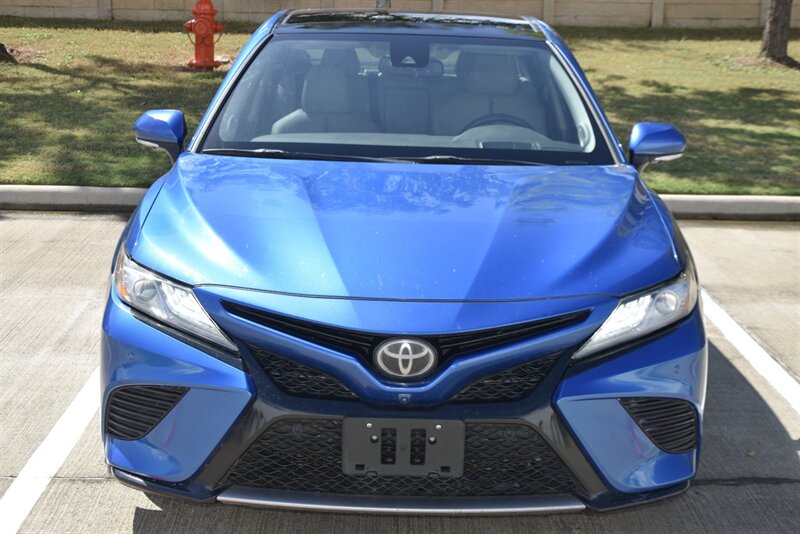 2018 Toyota Camry XSE V6 NAV PANO ROOF BK/CAM HWY MILES NICE  
