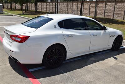 2017 Maserati Quattroporte S GranLusso   - Photo 14 - Stafford, TX 77477