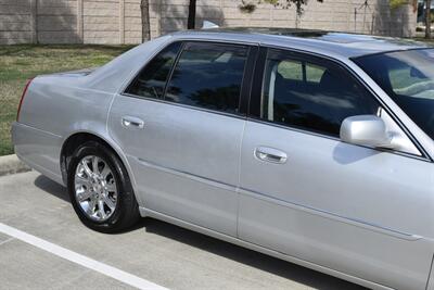 2009 Cadillac DTS LUXURY EDI LTHR HTD SEATS S/ROOF FRESH TRADE   - Photo 8 - Stafford, TX 77477