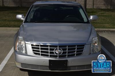 2009 Cadillac DTS LUXURY EDI LTHR HTD SEATS S/ROOF FRESH TRADE   - Photo 2 - Stafford, TX 77477