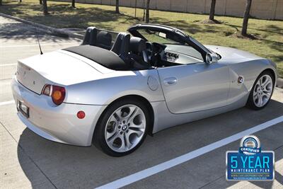 2004 BMW Z4 3.0i ROADSTER 20K ORIGINAL MILES NEW TRADE IN NICE   - Photo 16 - Stafford, TX 77477