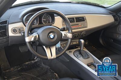 2004 BMW Z4 3.0i ROADSTER 20K ORIGINAL MILES NEW TRADE IN NICE   - Photo 26 - Stafford, TX 77477