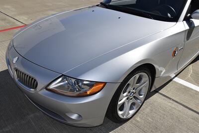 2004 BMW Z4 3.0i ROADSTER 20K ORIGINAL MILES NEW TRADE IN NICE   - Photo 10 - Stafford, TX 77477