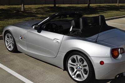 2004 BMW Z4 3.0i ROADSTER 20K ORIGINAL MILES NEW TRADE IN NICE   - Photo 17 - Stafford, TX 77477