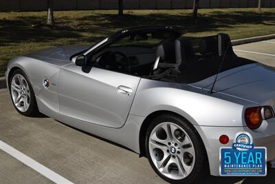 2004 BMW Z4 3.0i ROADSTER 20K ORIGINAL MILES NEW TRADE IN NICE   - Photo 17 - Stafford, TX 77477