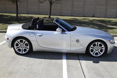 2004 BMW Z4 3.0i ROADSTER 20K ORIGINAL MILES NEW TRADE IN NICE   - Photo 13 - Stafford, TX 77477