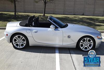 2004 BMW Z4 3.0i ROADSTER 20K ORIGINAL MILES NEW TRADE IN NICE   - Photo 13 - Stafford, TX 77477