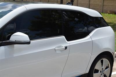 2014 BMW i3 RANGE EXTENDER 54K LOW MILES BK/CAM FRESH TRADE IN   - Photo 9 - Stafford, TX 77477