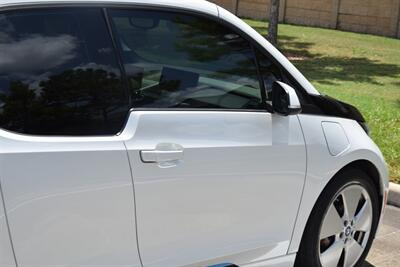 2014 BMW i3 RANGE EXTENDER 54K LOW MILES BK/CAM FRESH TRADE IN   - Photo 18 - Stafford, TX 77477