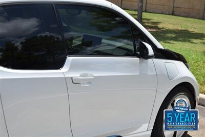 2014 BMW i3 RANGE EXTENDER 54K LOW MILES BK/CAM FRESH TRADE IN   - Photo 18 - Stafford, TX 77477