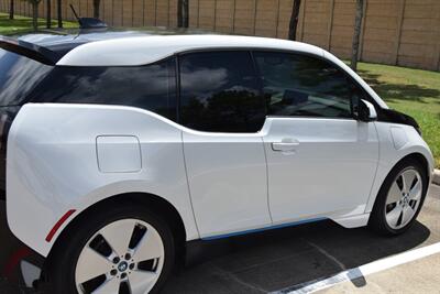 2014 BMW i3 RANGE EXTENDER 54K LOW MILES BK/CAM FRESH TRADE IN   - Photo 16 - Stafford, TX 77477