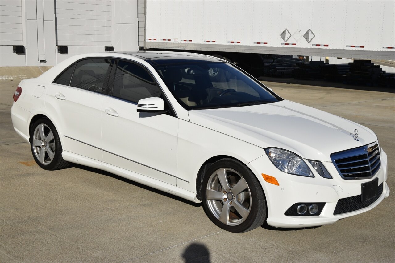 2010 Mercedes-Benz E-Class E350 Luxury photo 4