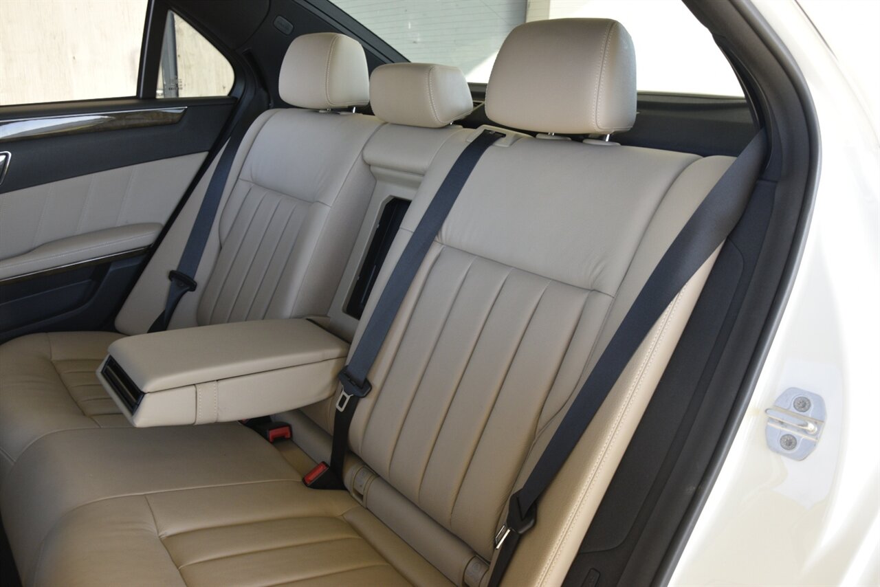 2010 Mercedes-Benz E-Class E350 Luxury photo 38