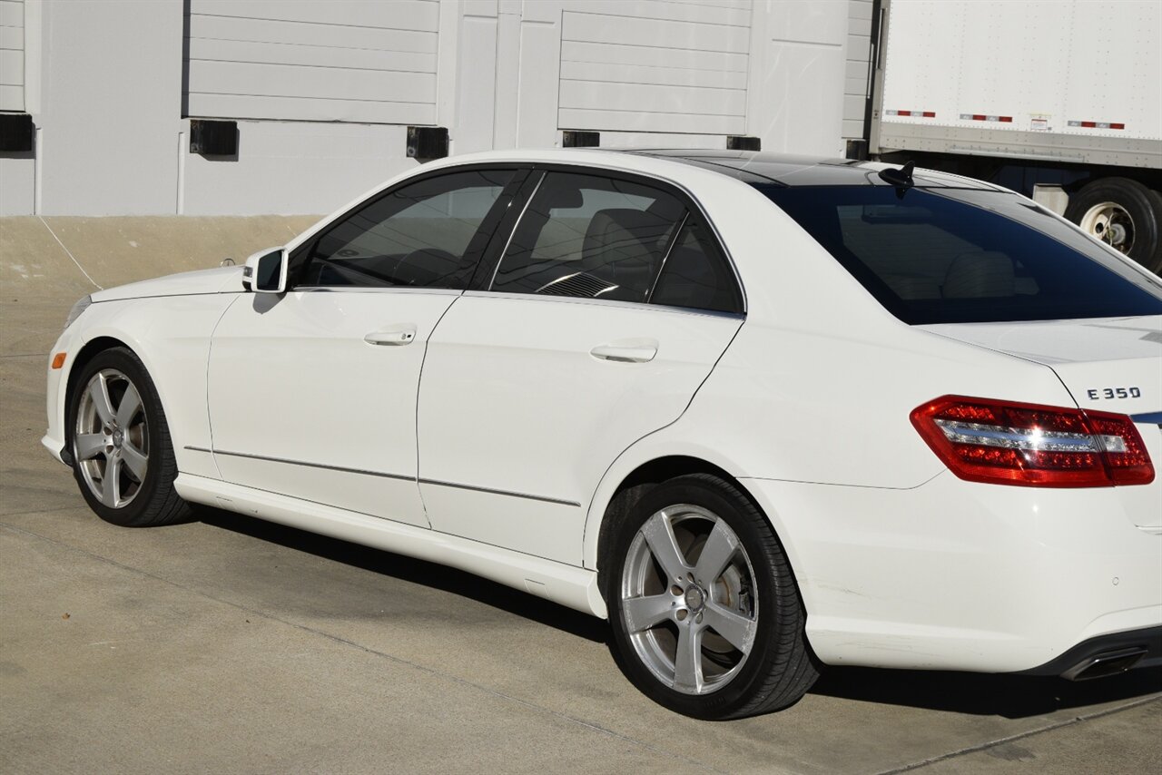 2010 Mercedes-Benz E-Class E350 Luxury photo 16