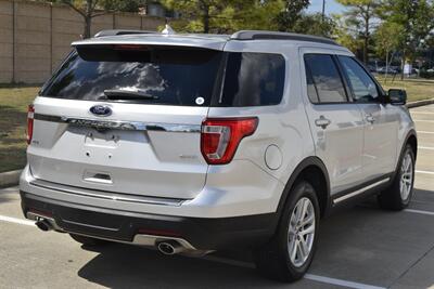 2018 Ford Explorer XLT 4X4 BK/CAM 3rd ROW HWY MILES NEW CAR TRADE IN   - Photo 15 - Stafford, TX 77477