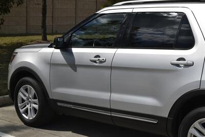 2018 Ford Explorer XLT 4X4 BK/CAM 3rd ROW HWY MILES NEW CAR TRADE IN   - Photo 20 - Stafford, TX 77477