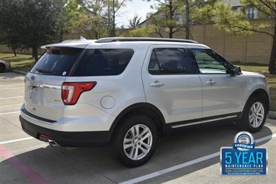 2018 Ford Explorer XLT 4X4 BK/CAM 3rd ROW HWY MILES NEW CAR TRADE IN   - Photo 17 - Stafford, TX 77477