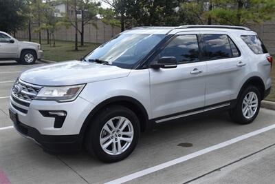 2018 Ford Explorer XLT 4X4 BK/CAM 3rd ROW HWY MILES NEW CAR TRADE IN   - Photo 5 - Stafford, TX 77477