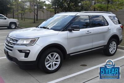 2018 Ford Explorer XLT 4X4 BK/CAM 3rd ROW HWY MILES NEW CAR TRADE IN   - Photo 5 - Stafford, TX 77477