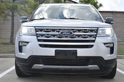 2018 Ford Explorer XLT 4X4 BK/CAM 3rd ROW HWY MILES NEW CAR TRADE IN   - Photo 3 - Stafford, TX 77477