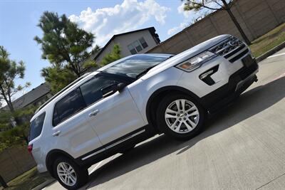 2018 Ford Explorer XLT 4X4 BK/CAM 3rd ROW HWY MILES NEW CAR TRADE IN   - Photo 47 - Stafford, TX 77477