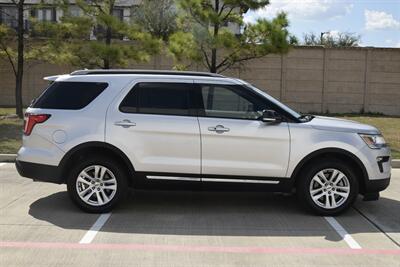 2018 Ford Explorer XLT 4X4 BK/CAM 3rd ROW HWY MILES NEW CAR TRADE IN   - Photo 14 - Stafford, TX 77477