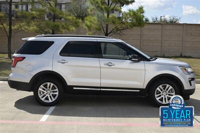 2018 Ford Explorer XLT 4X4 BK/CAM 3rd ROW HWY MILES NEW CAR TRADE IN   - Photo 14 - Stafford, TX 77477