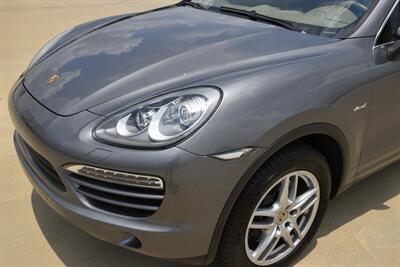 2013 Porsche Cayenne DIESEL LOADED NAV BK/CAM ROOF HTD STS NEW TRADE   - Photo 10 - Stafford, TX 77477