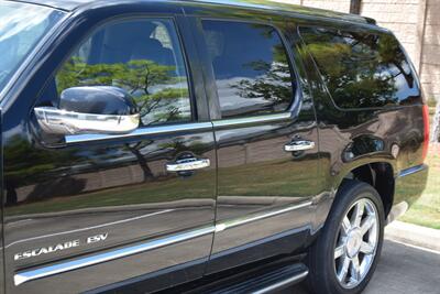 2013 Cadillac Escalade ESV LUXURY NAV BK/CAM S/ROOF 1 TX OWN   - Photo 9 - Stafford, TX 77477