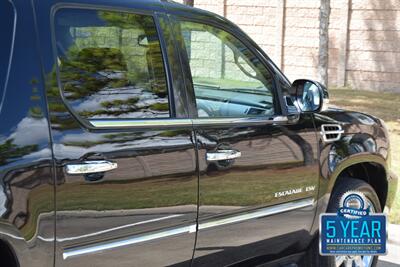 2013 Cadillac Escalade ESV LUXURY NAV BK/CAM S/ROOF 1 TX OWN   - Photo 18 - Stafford, TX 77477