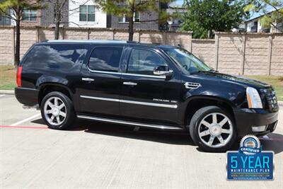 2013 Cadillac Escalade ESV LUXURY NAV BK/CAM S/ROOF 1 TX OWN   - Photo 21 - Stafford, TX 77477