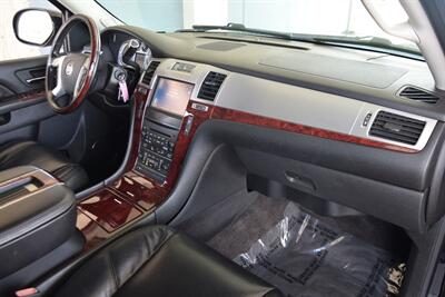 2013 Cadillac Escalade ESV LUXURY NAV BK/CAM S/ROOF 1 TX OWN   - Photo 28 - Stafford, TX 77477