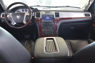 2013 Cadillac Escalade ESV LUXURY NAV BK/CAM S/ROOF 1 TX OWN   - Photo 25 - Stafford, TX 77477
