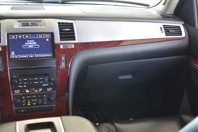 2013 Cadillac Escalade ESV LUXURY NAV BK/CAM S/ROOF 1 TX OWN   - Photo 24 - Stafford, TX 77477