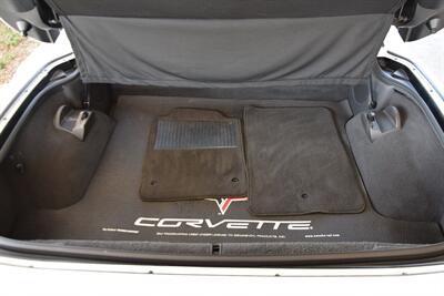 2012 Chevrolet Corvette COUPE 6 SPD MANUAL PREM WHLS FRESH TRADE IN   - Photo 21 - Stafford, TX 77477