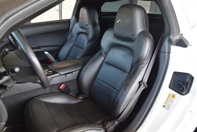 2012 Chevrolet Corvette COUPE 6 SPD MANUAL PREM WHLS FRESH TRADE IN   - Photo 28 - Stafford, TX 77477