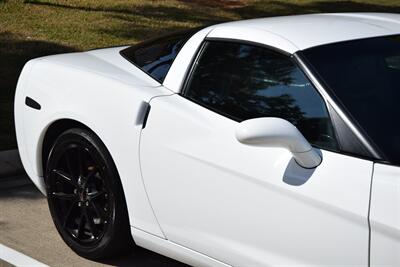 2012 Chevrolet Corvette COUPE 6 SPD MANUAL PREM WHLS FRESH TRADE IN   - Photo 8 - Stafford, TX 77477