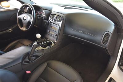2012 Chevrolet Corvette COUPE 6 SPD MANUAL PREM WHLS FRESH TRADE IN   - Photo 25 - Stafford, TX 77477