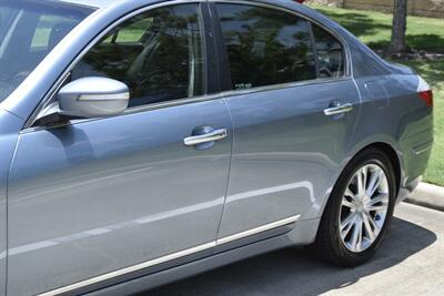 2010 Hyundai Genesis 4.6L V8 LUXURY LTHR ROOF HTD STS HWY MILES CLEAN   - Photo 9 - Stafford, TX 77477