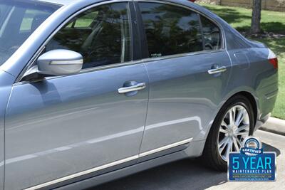 2010 Hyundai Genesis 4.6L V8 LUXURY LTHR ROOF HTD STS HWY MILES CLEAN   - Photo 9 - Stafford, TX 77477