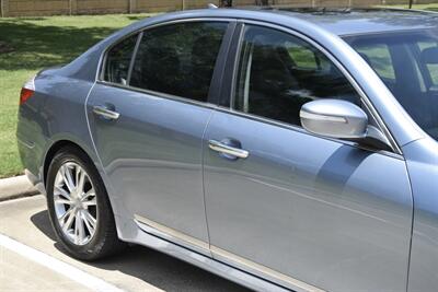 2010 Hyundai Genesis 4.6L V8 LUXURY LTHR ROOF HTD STS HWY MILES CLEAN   - Photo 8 - Stafford, TX 77477