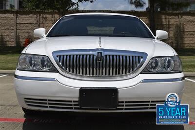 2011 Lincoln Town Car SIGNATURE LIMITED 70K LOW MILES LOADED FRESH TRADE   - Photo 3 - Stafford, TX 77477