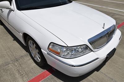 2011 Lincoln Town Car SIGNATURE LIMITED 70K LOW MILES LOADED FRESH TRADE   - Photo 11 - Stafford, TX 77477