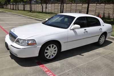 2011 Lincoln Town Car SIGNATURE LIMITED 70K LOW MILES LOADED FRESH TRADE   - Photo 5 - Stafford, TX 77477