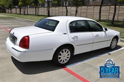 2011 Lincoln Town Car SIGNATURE LIMITED 70K LOW MILES LOADED FRESH TRADE   - Photo 14 - Stafford, TX 77477