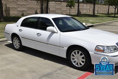 2011 Lincoln Town Car SIGNATURE LIMITED 70K LOW MILES LOADED FRESH TRADE   - Photo 6 - Stafford, TX 77477