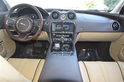 2016 Jaguar XJ L R-Sport AWD 68K LOW MILES NAV PANO ROOF CLEAN   - Photo 31 - Stafford, TX 77477
