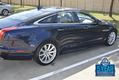 2016 Jaguar XJ L R-Sport AWD 68K LOW MILES NAV PANO ROOF CLEAN   - Photo 2 - Stafford, TX 77477